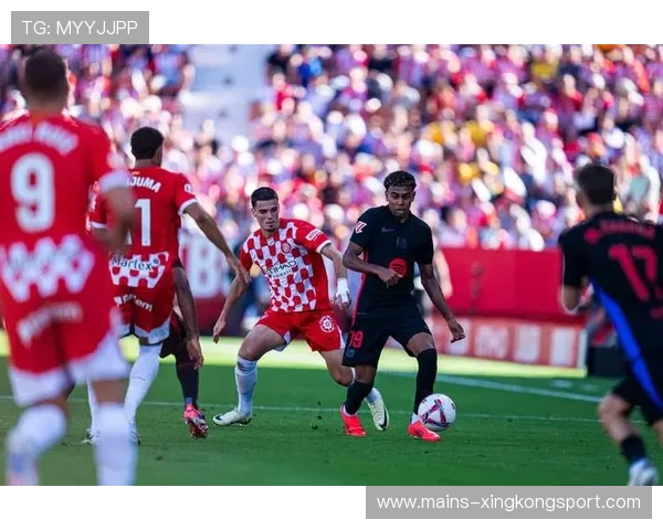 西甲巴萨前场压制显著,攻势持续推进：从战术到日常训练的启示