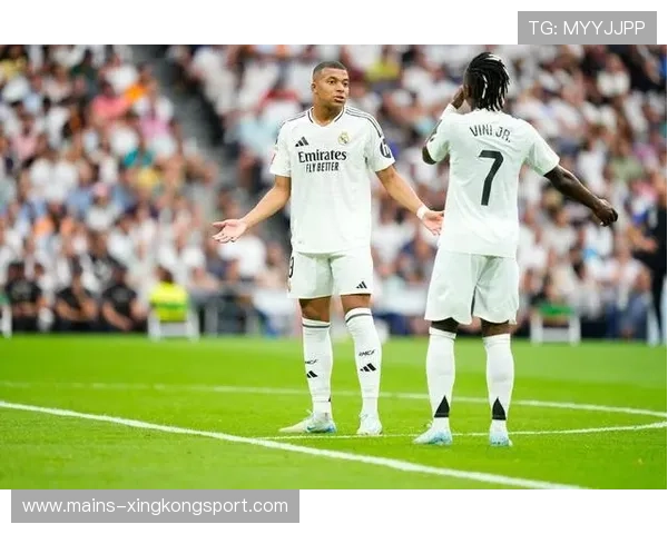 维尼修斯高速突破侧翼传中，皇马制造多点威胁——全景解码边路进攻的商业启示